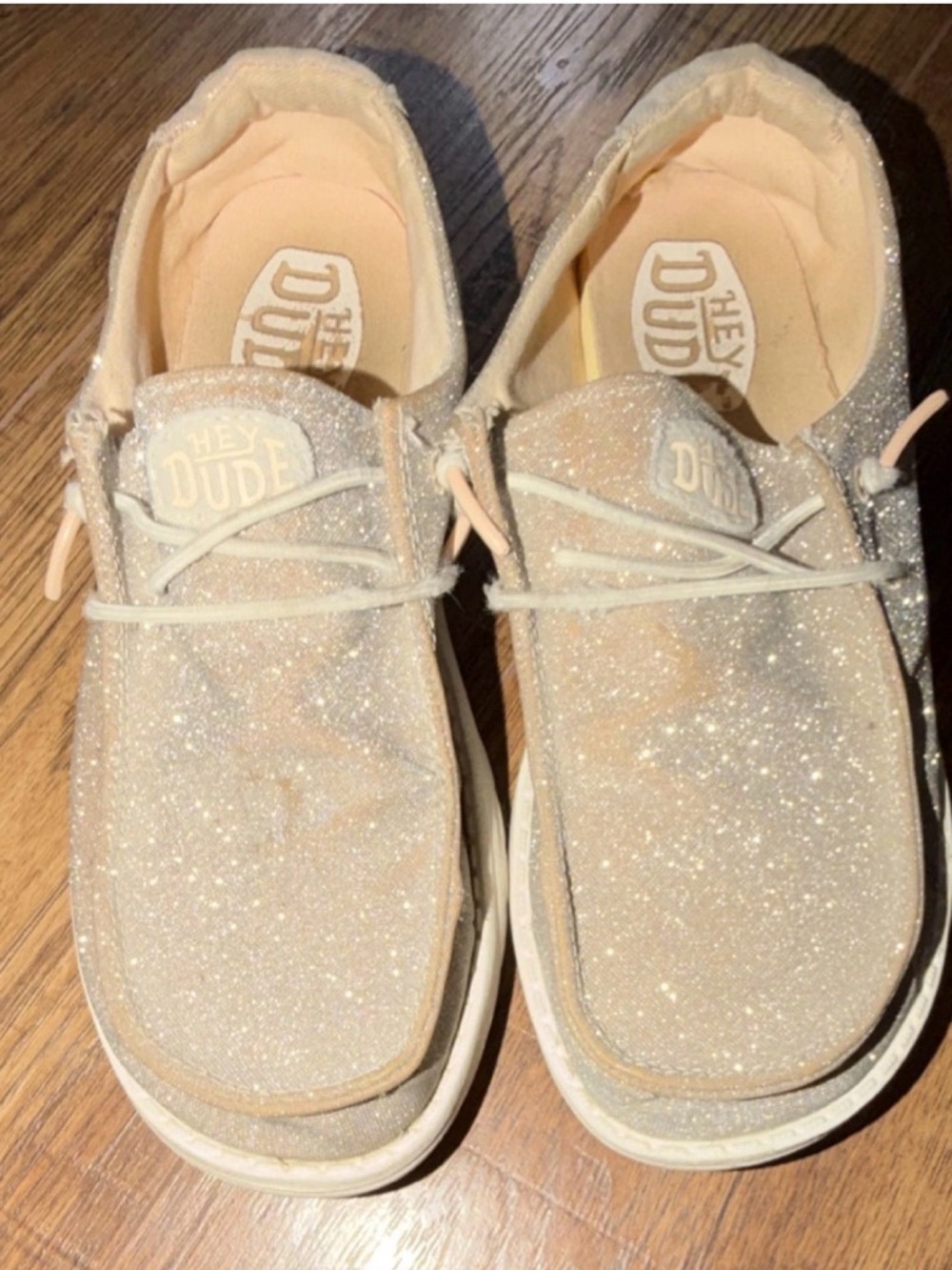 Hey Dude size 6 women’s Glitter Slip-On Sneakers -rose gold